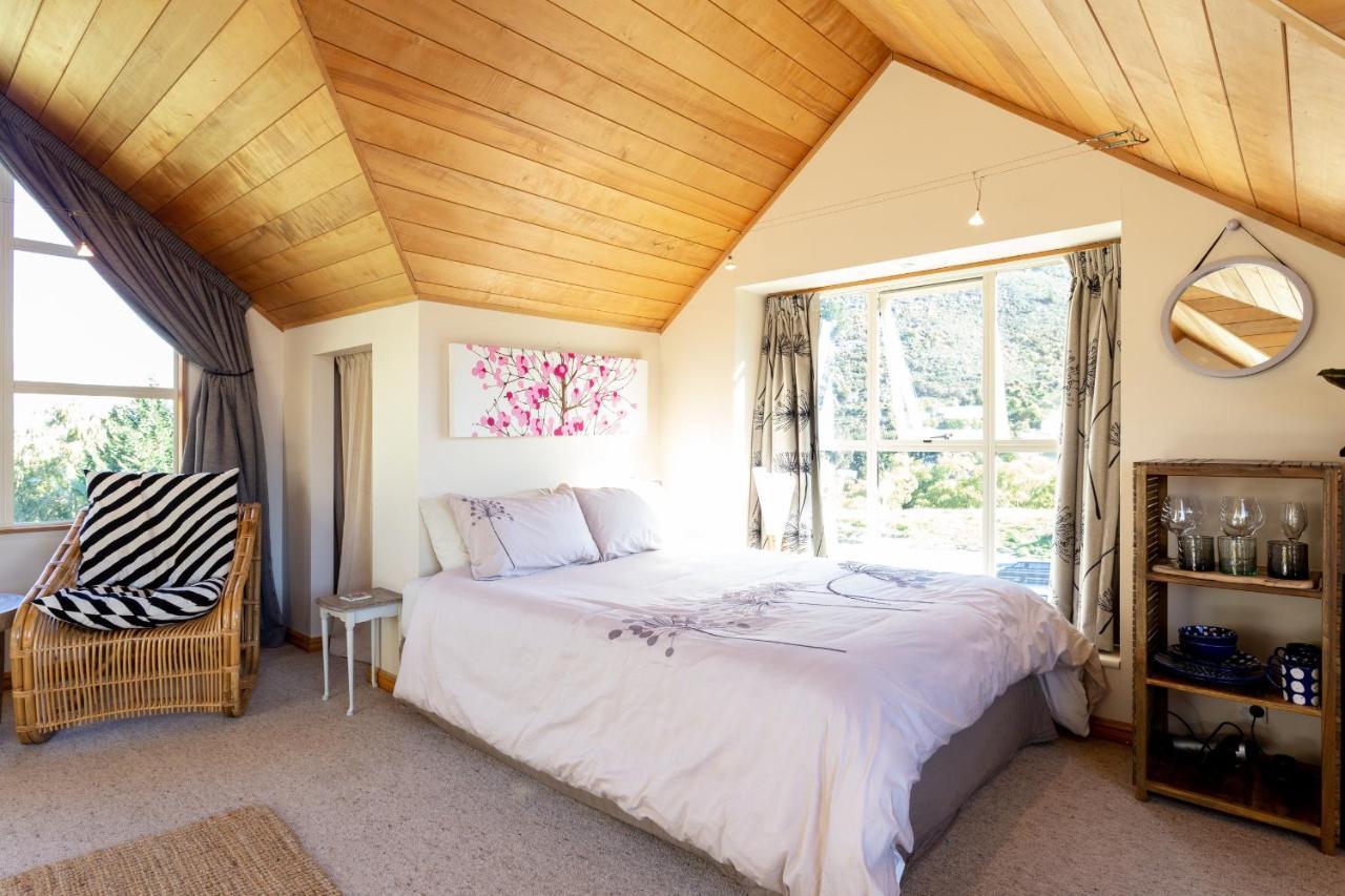 Riverside Retreat Hotel Queenstown Exterior foto